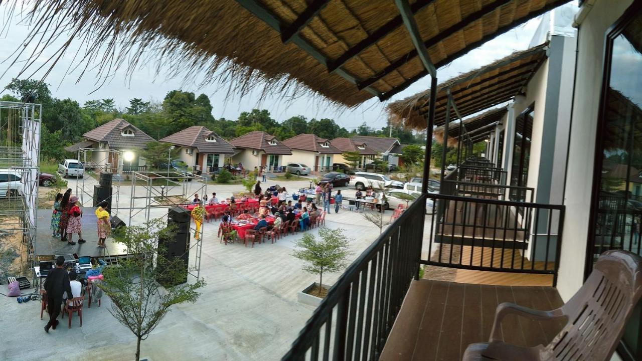 Suwi Coco Ville Resort Ubon Ratchathani Εξωτερικό φωτογραφία