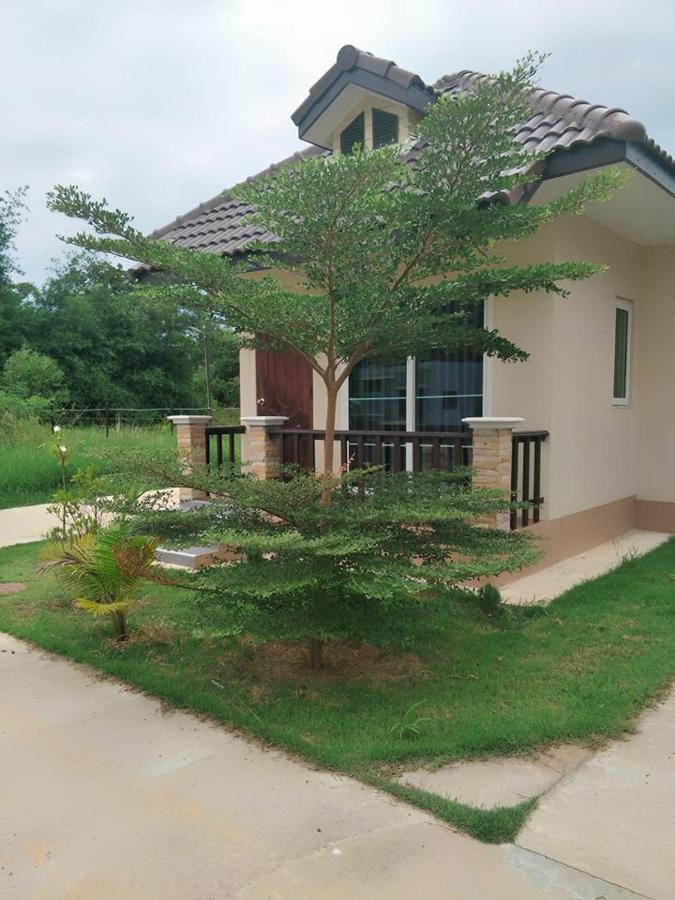 Suwi Coco Ville Resort Ubon Ratchathani Εξωτερικό φωτογραφία